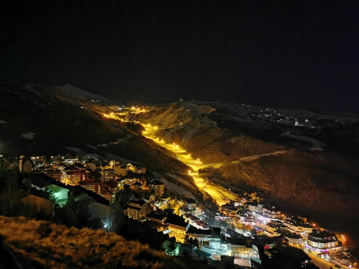 Nievemar Serraneu-Tuvesa سْييرا نيفادا المظهر الخارجي الصورة